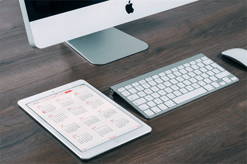 apple-desk-working-technology_r